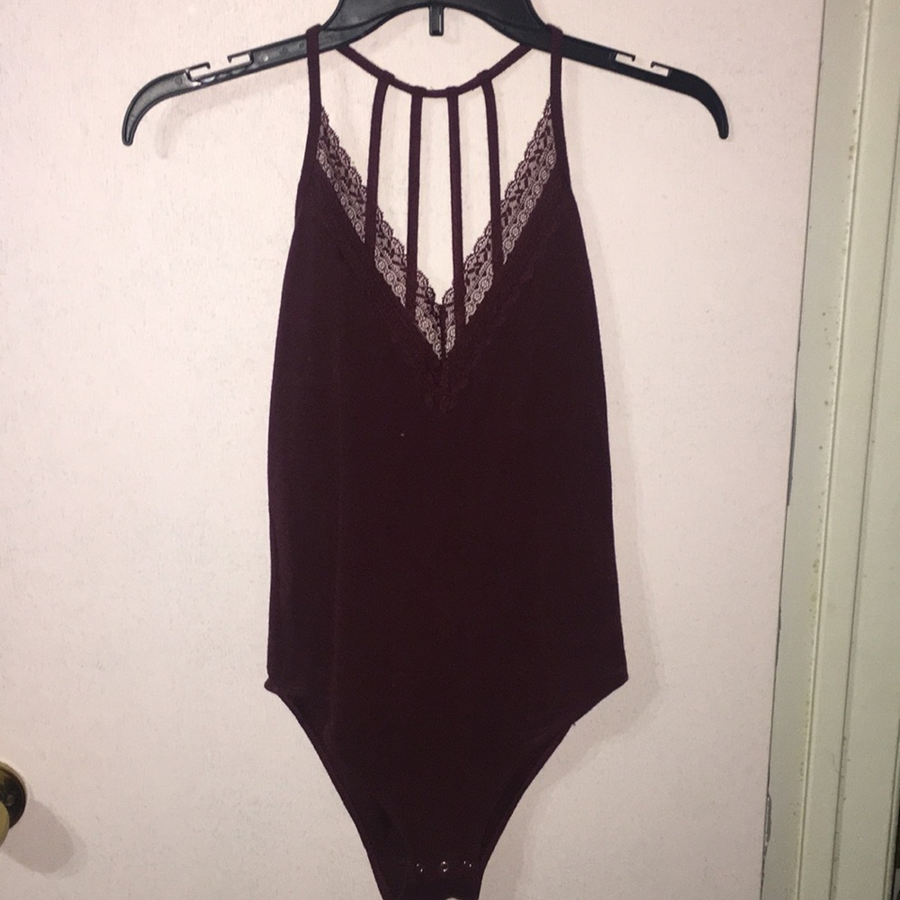 American Eagle maroon body suit